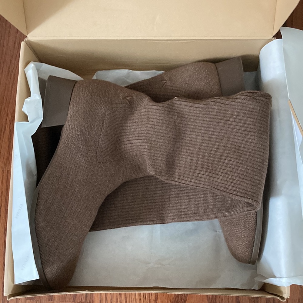 Vivaia boots
